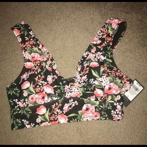 NWT Women’s Target Bikini Top Size Large